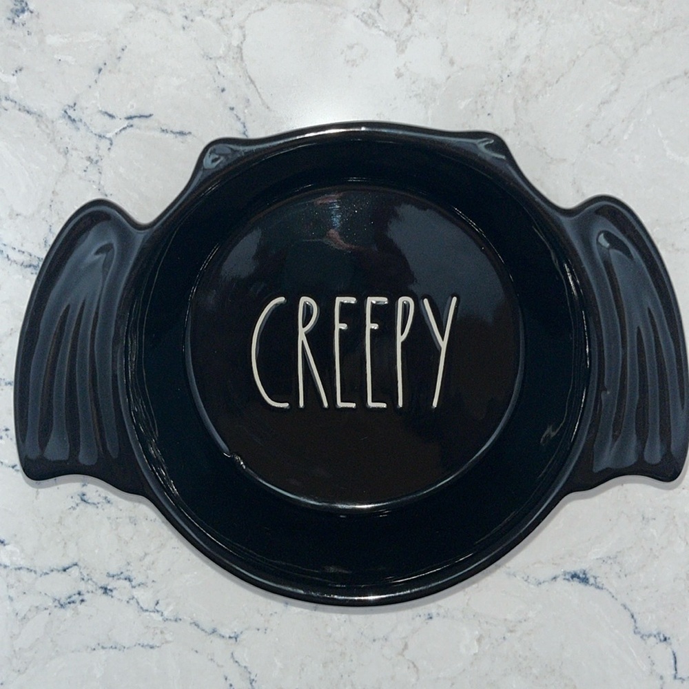 Halloween Rae Dunn “Creepy” 🦇 dish!